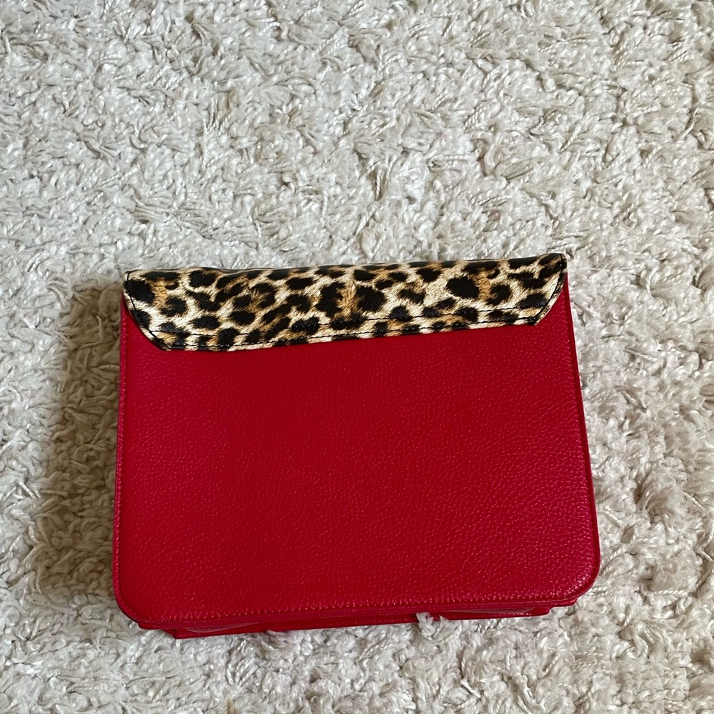 Red bag - Picture 3 of 13